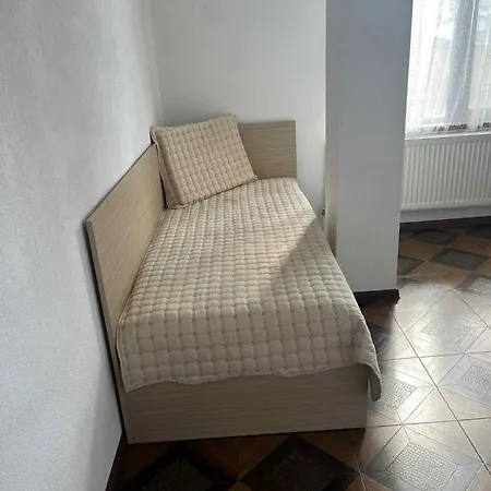 динас בית הארחה